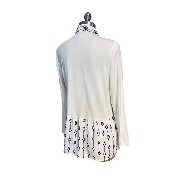 Chico's Black White Geometric Button Front Top Blouse 0 Small - Picture 4 of 6